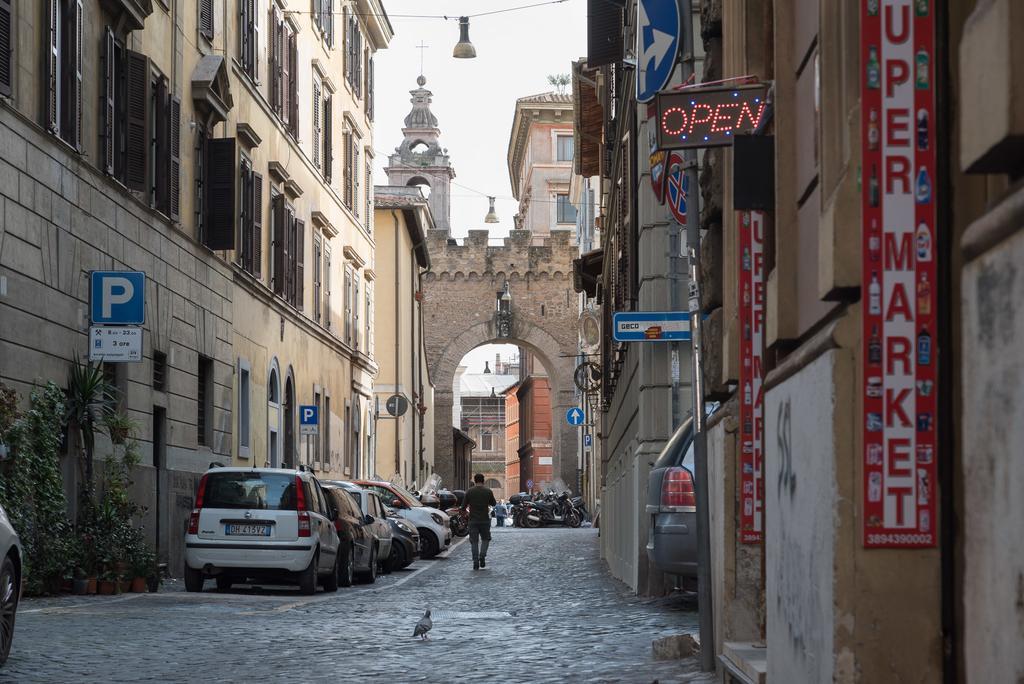White Borgo Rom