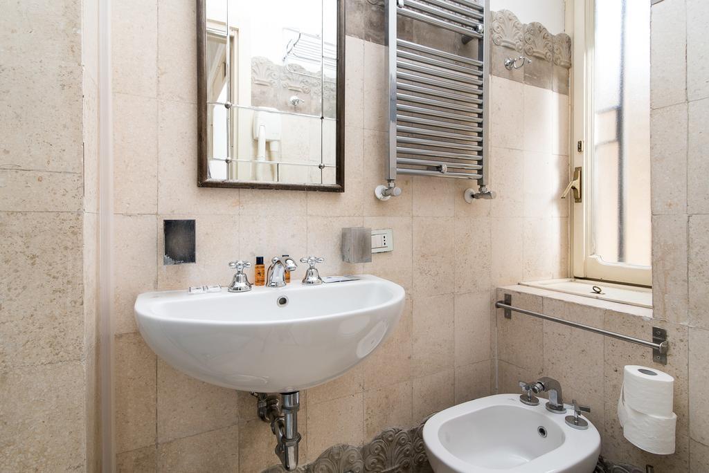 White Borgo Apartment *