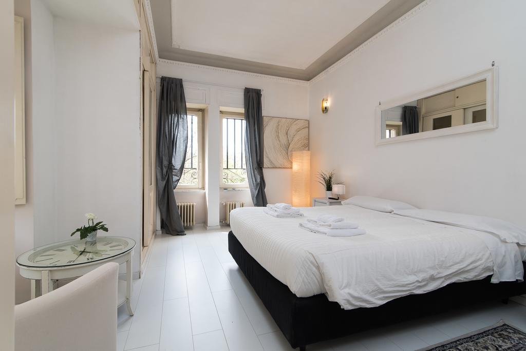 White Borgo * Rom